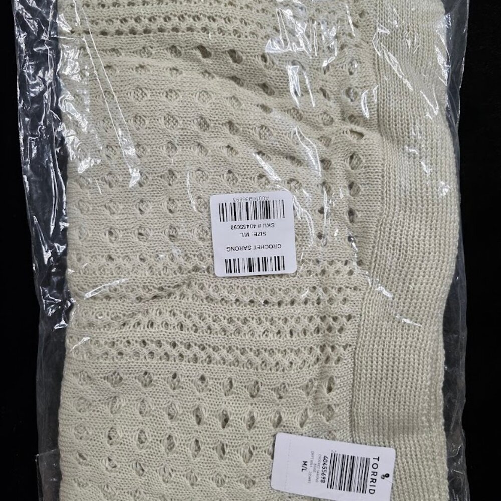 NWT Torrid Crochet Sarong Cover-Up M/L - Picture 3 of 5